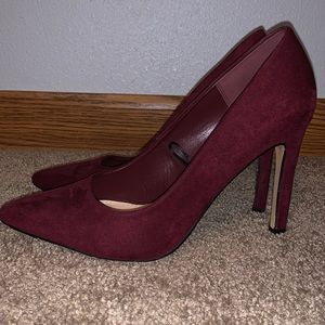 Maroon suede pumps